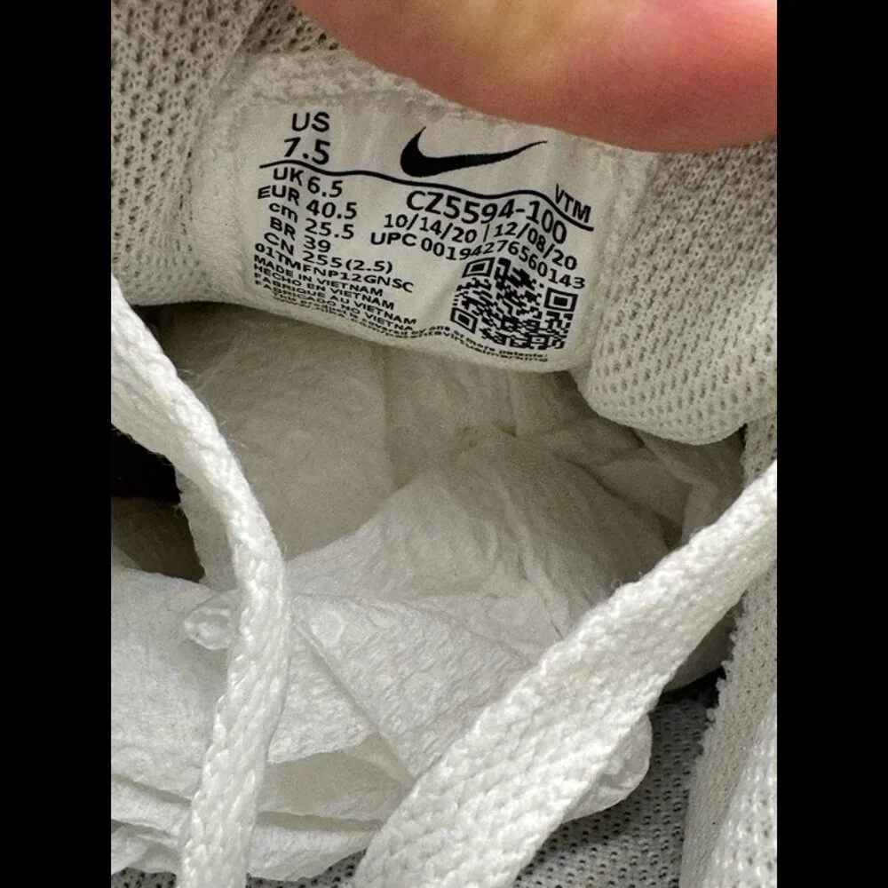 RARE Size 7.5 - Nike Men's Air‎ Max 90 Leather 'Triple White CZ5594-100
